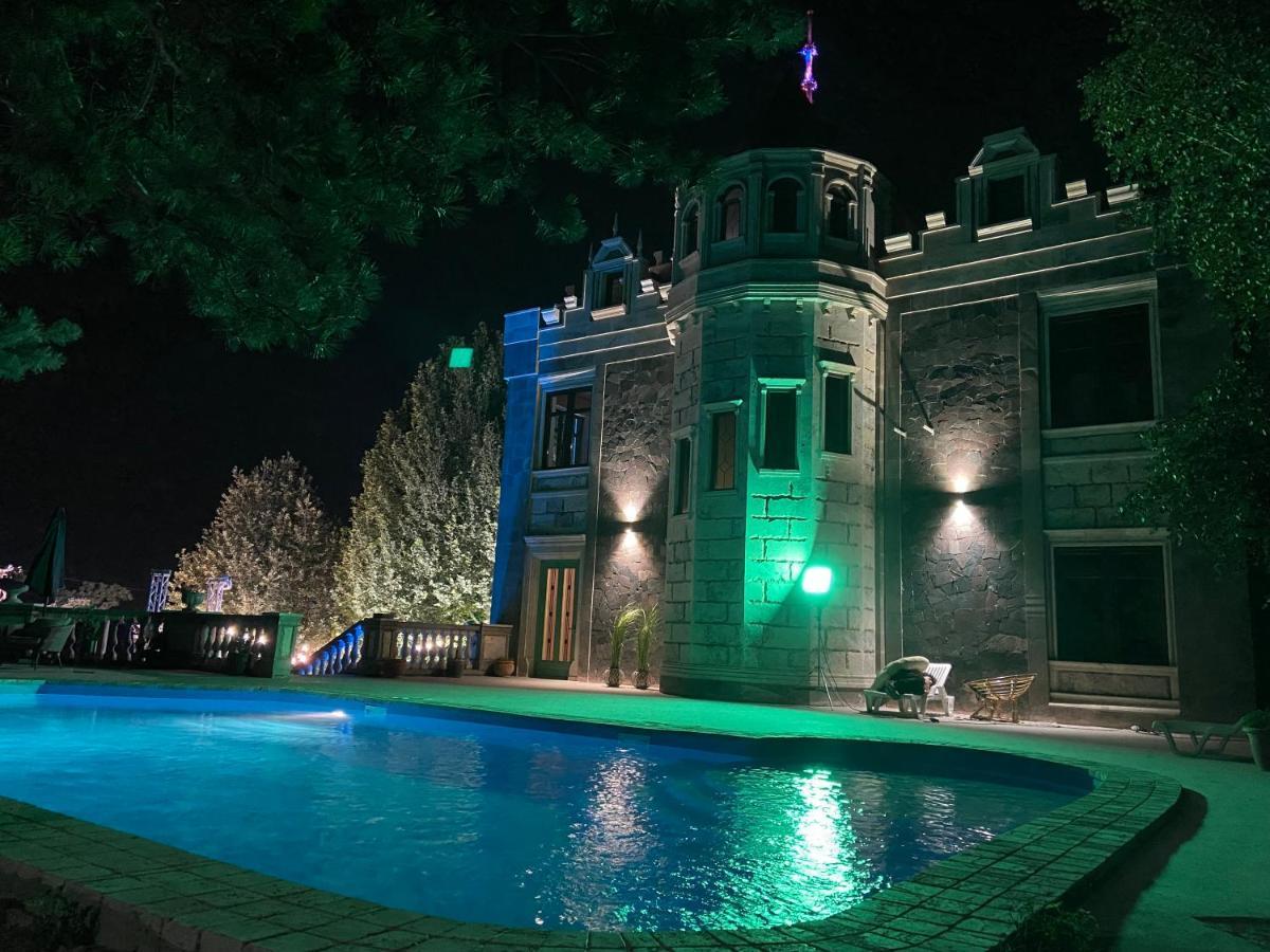 X Hotel Erywań Zewnętrze zdjęcie