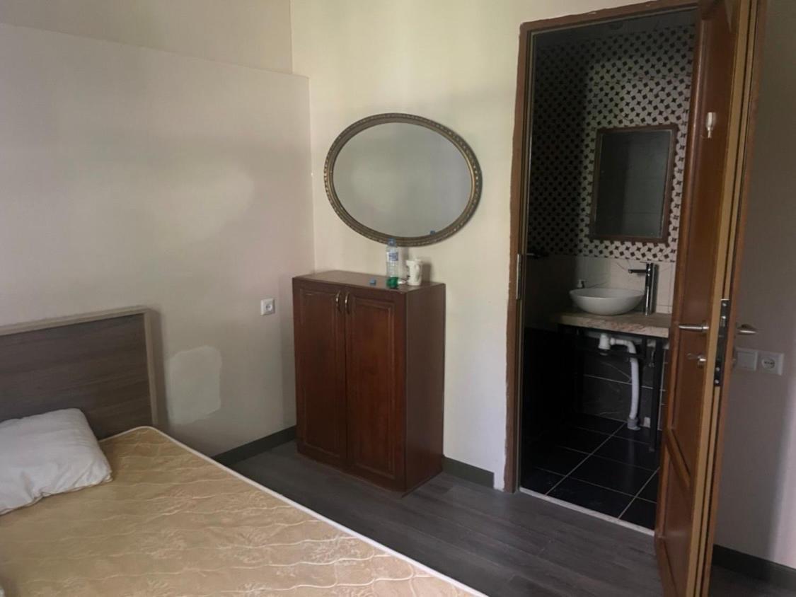 X Hotel Erywań Zewnętrze zdjęcie